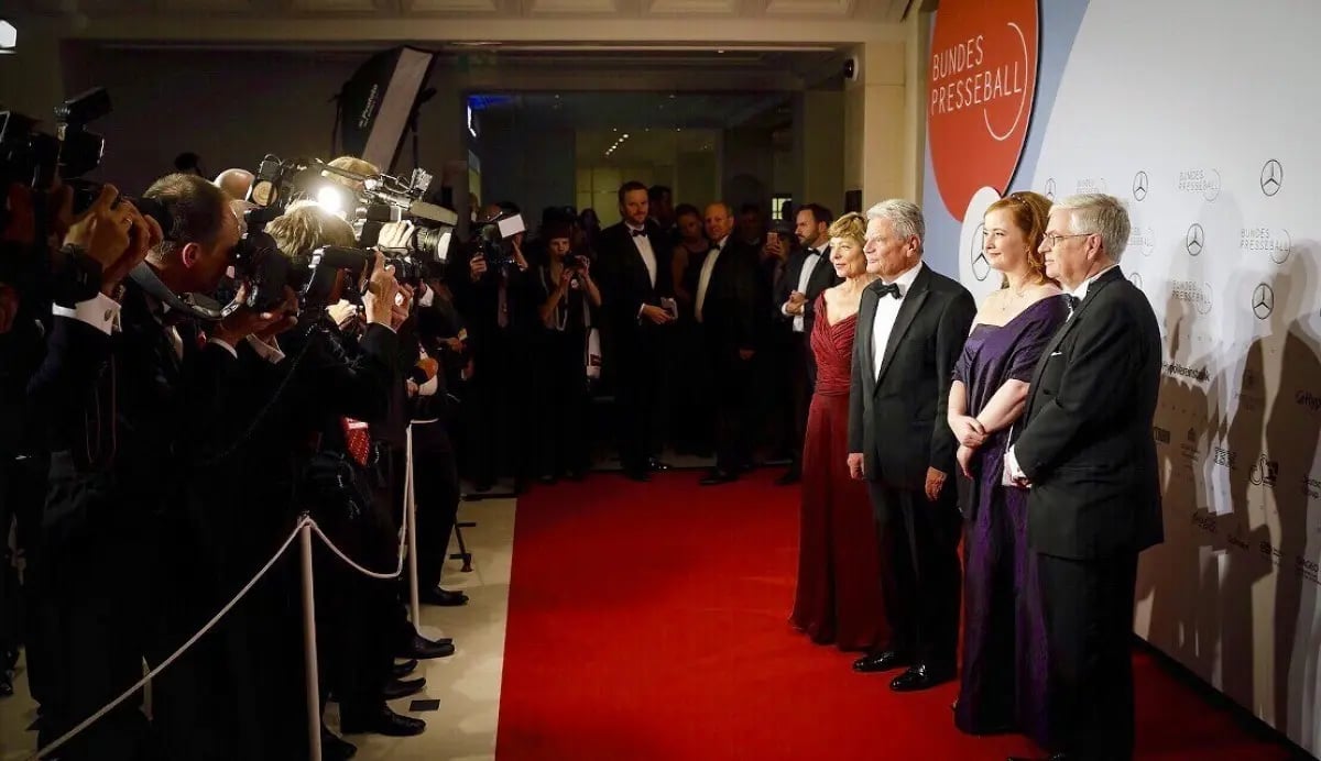 Dress code: Black tie 8