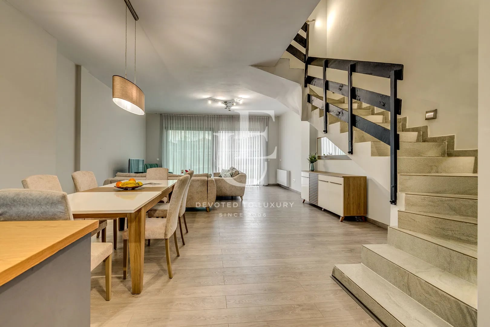 Stylish house for rent in Garitage Park